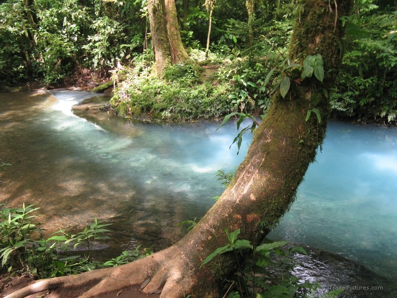Rio Celeste river blue